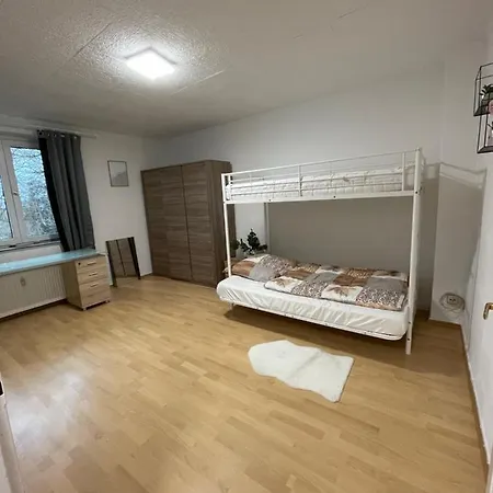 La Vie En Rose Apartment